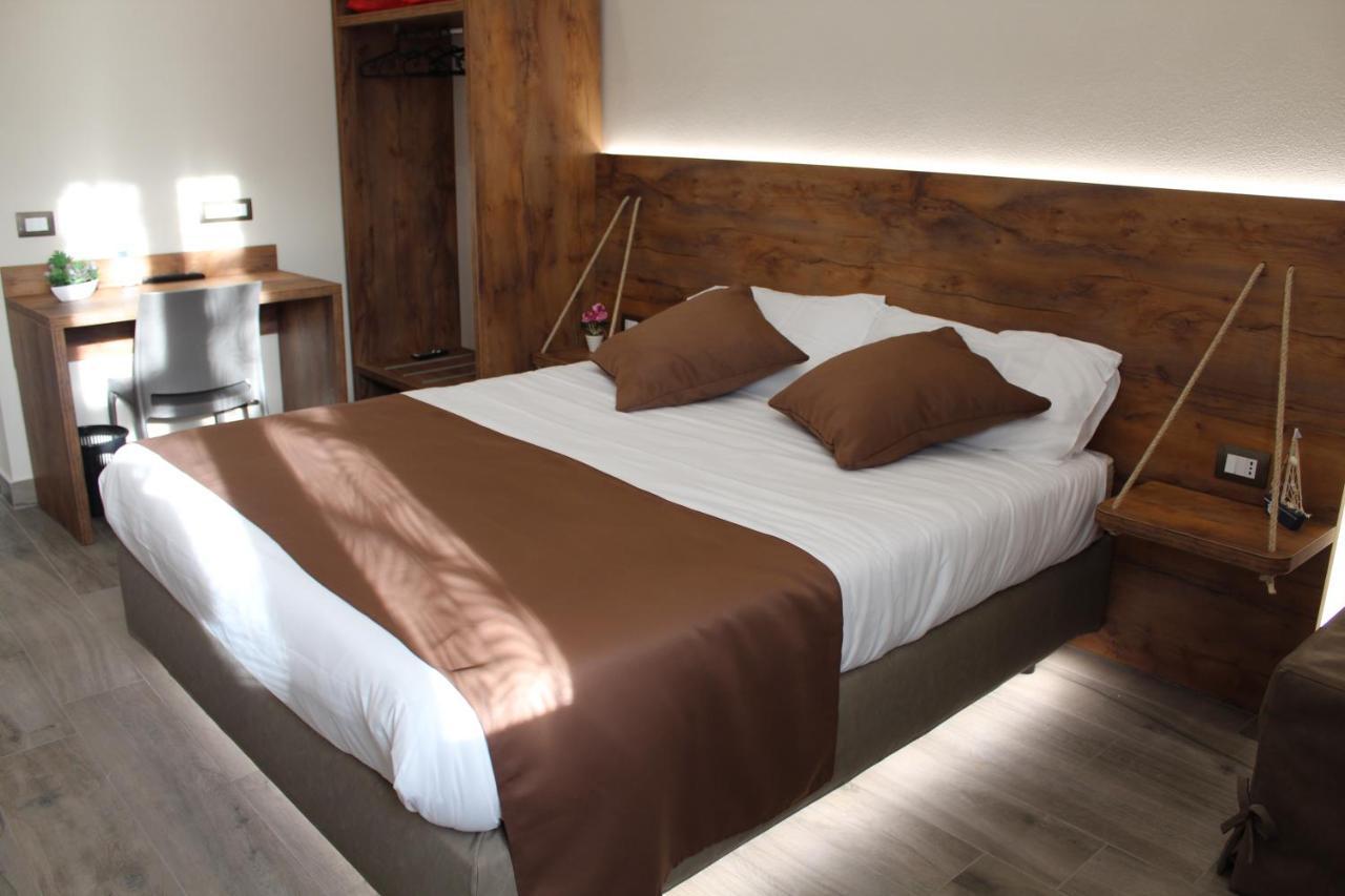 Arsenale Porto Bed and Breakfast Palermo Exteriör bild