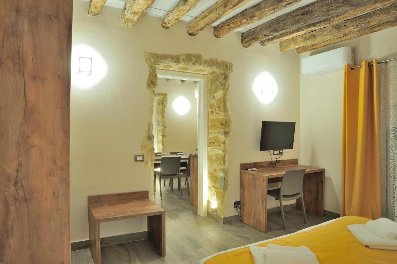 Arsenale Porto Bed and Breakfast Palermo Exteriör bild
