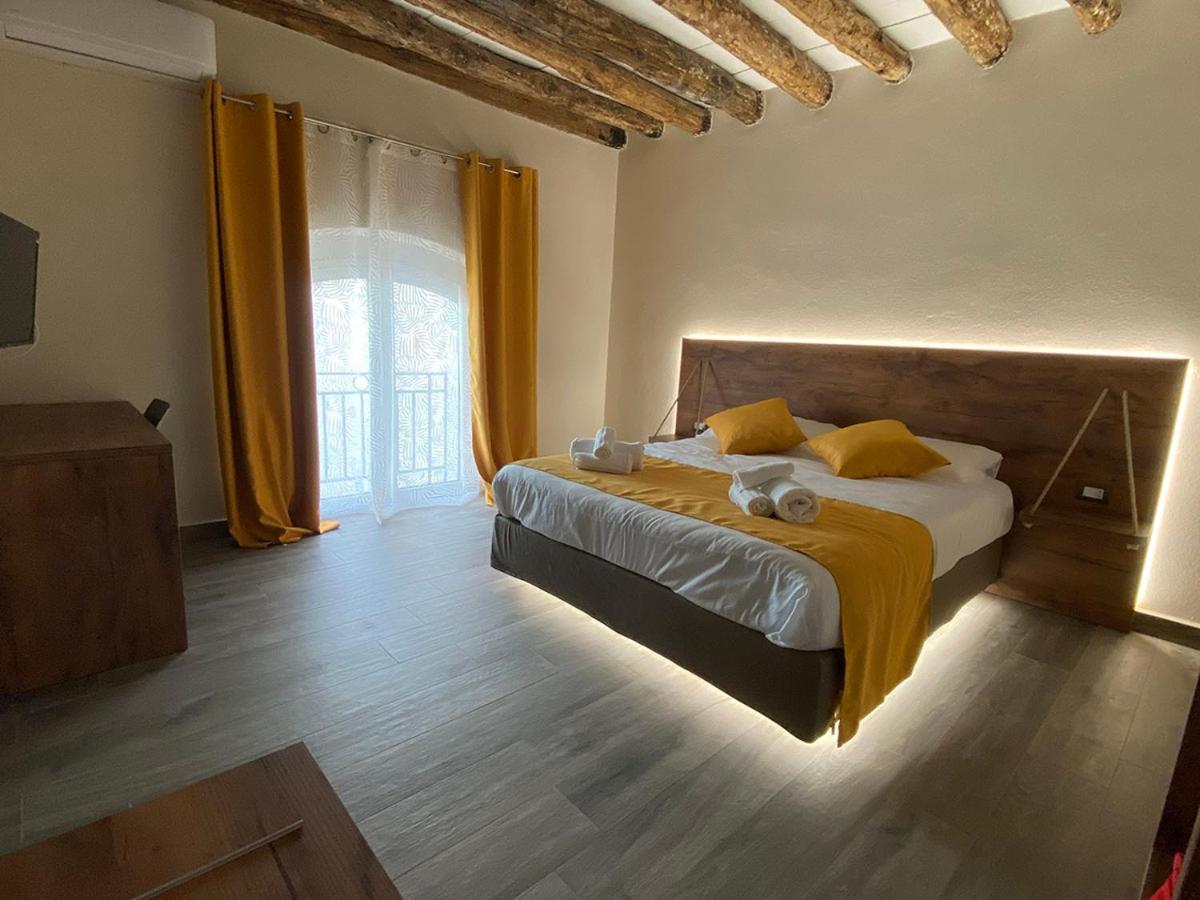 Arsenale Porto Bed and Breakfast Palermo Exteriör bild